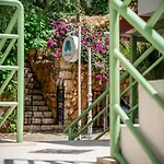 Hotel Bella *